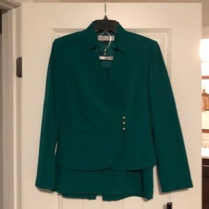 Brand new, perfect condition business suit